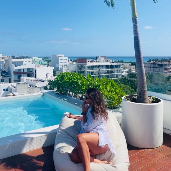 Meet your Posher, Dianna - Picture 1 of 1